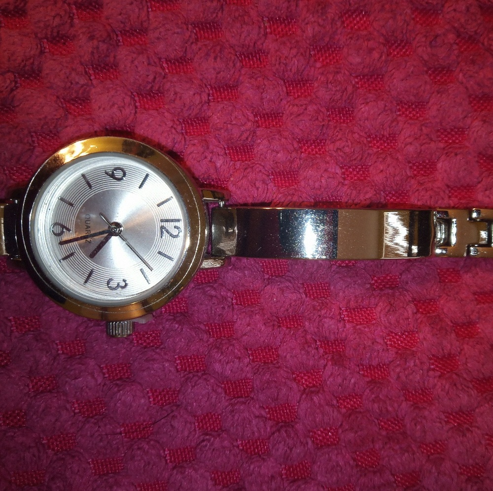 Watch - Picture 2 of 3
